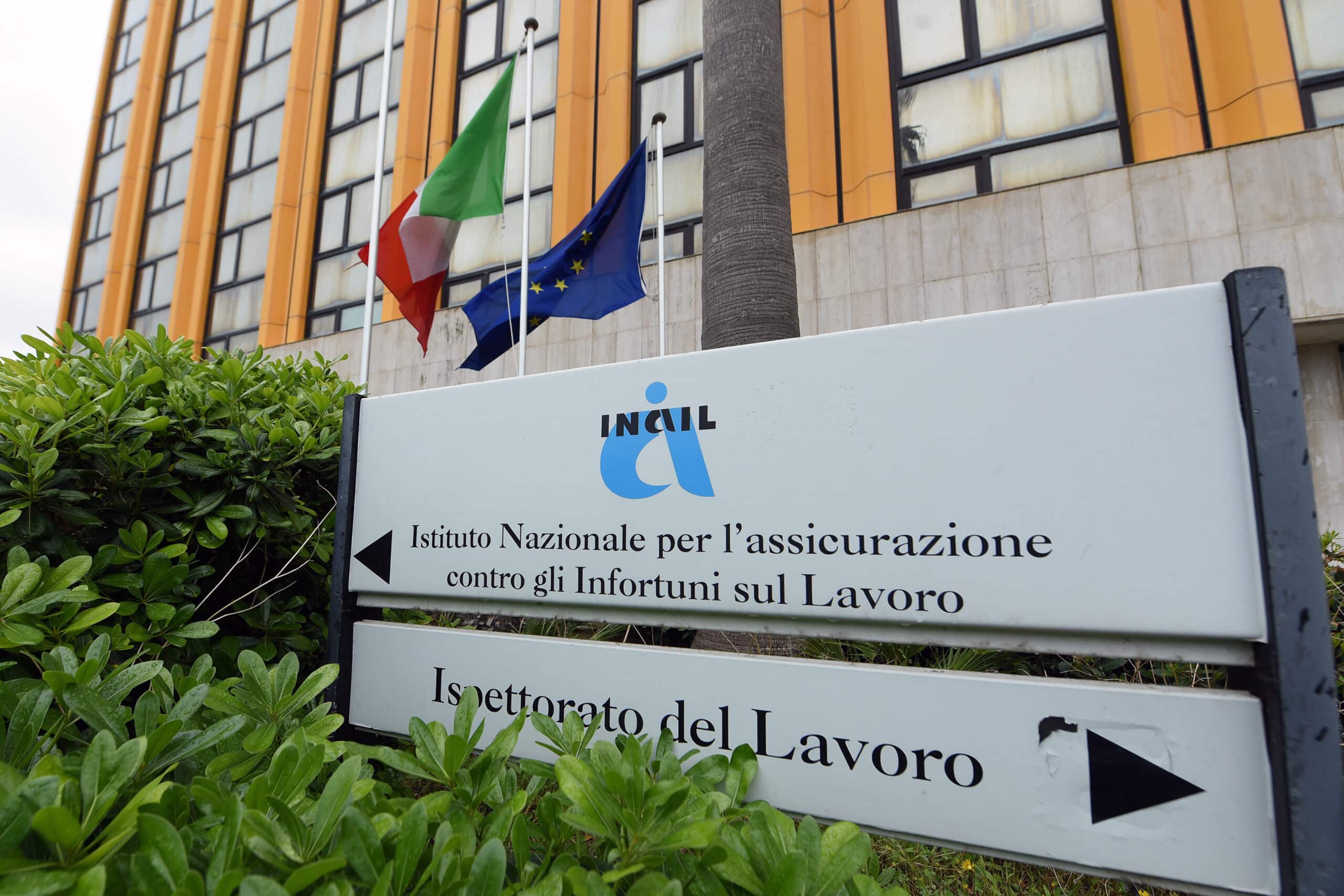 Imagoeconomica 2163341 scaled